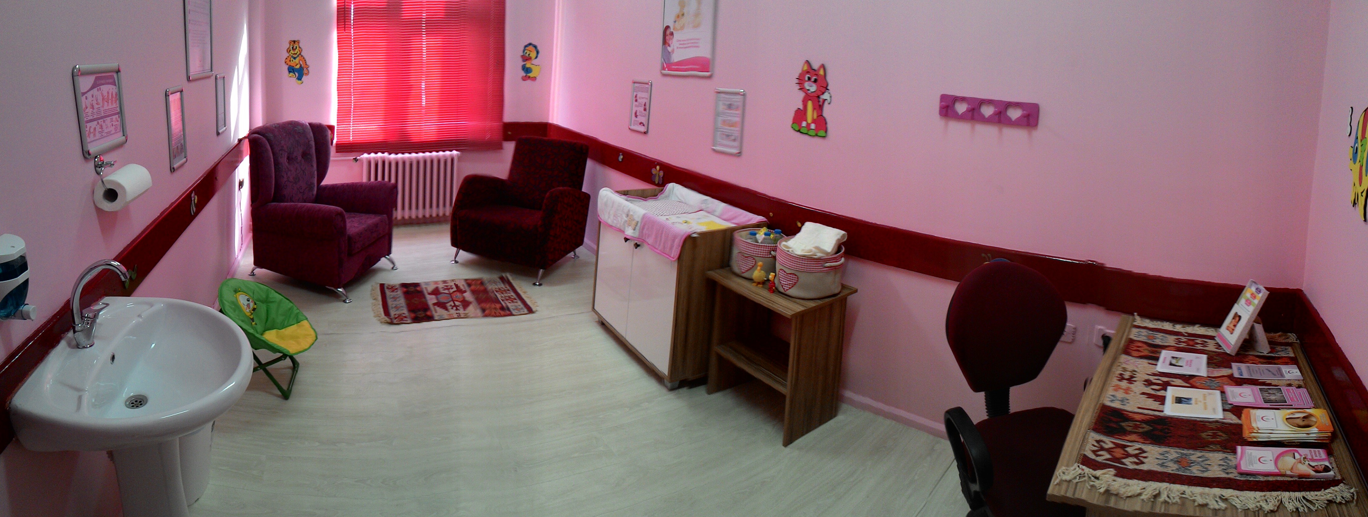 Bebek Bakım ve Emzirme Odası
